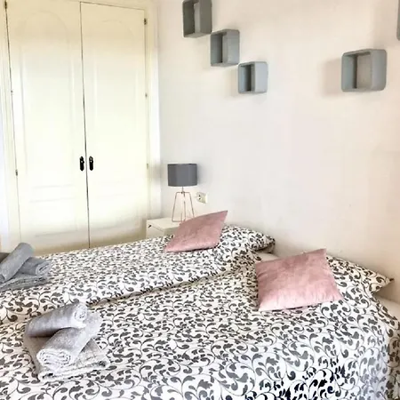Penthouse With Sea And Golf Views 50m2 Terrace 2 Bedrooms 2 Bathrooms Elviria Апартаменти *