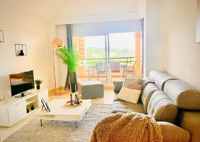 Penthouse With Sea And Golf Views 50m2 Terrace 2 Bedrooms 2 Bathrooms Elviria Apartment *