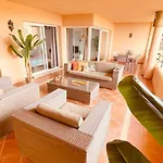 公寓 Penthouse With Sea And Golf Views 50m2 Terrace 2 Bedrooms 2 Bathrooms Elviria