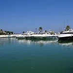 公寓 Penthouse With Sea And Golf Views 50m2 Terrace 2 Bedrooms 2 Bathrooms Elviria