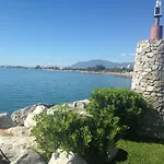 Penthouse With Sea And Golf Views 50m2 Terrace 2 Bedrooms 2 Bathrooms Elviria 公寓