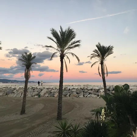 Penthouse With Sea And Golf Views 50m2 Terrace 2 Bedrooms 2 Bathrooms Elviria Appartement *