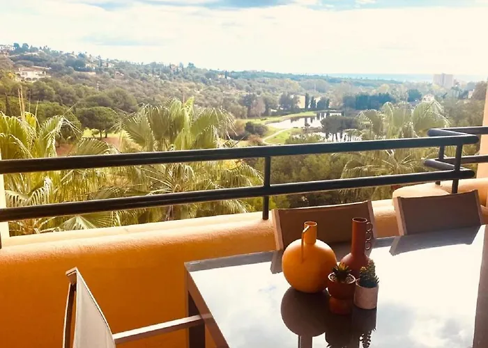 Penthouse With Sea And Golf Views 50m2 Terrace 2 Bedrooms 2 Bathrooms Elviria Appartement Marbella