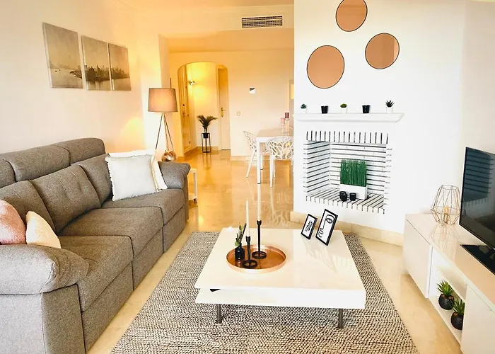 Penthouse With Sea And Golf Views 50m2 Terrace 2 Bedrooms 2 Bathrooms Elviria *