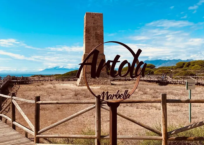 Penthouse With Sea And Golf Views 50m2 Terrace 2 Bedrooms 2 Bathrooms Elviria Marbella