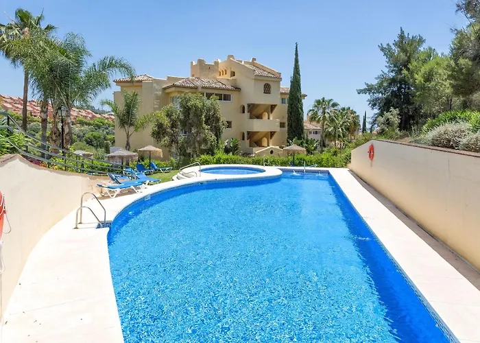Penthouse With Sea And Golf Views 50m2 Terrace 2 Bedrooms 2 Bathrooms Elviria